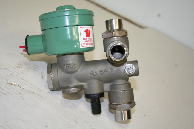 Asco Solenoid Valve EF8300B403U, 3 way, SS, 1/2