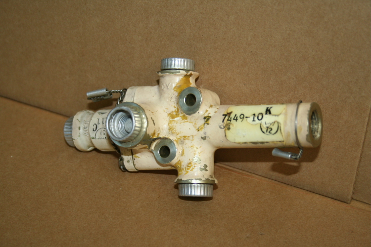 Valve, Hydraulic Shuttle, 3000 PSI G.E., Aviation, 7U7449