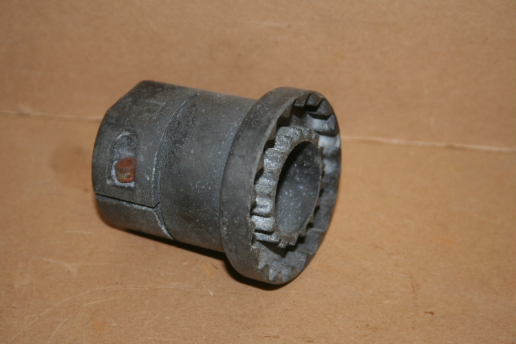 Spacer flange hub 4JSC35 X 7/8