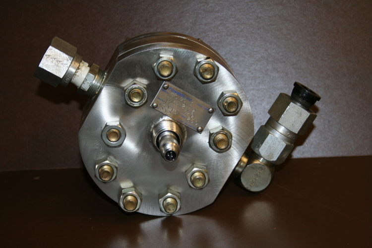 Flowmeter head w/Sensor, transmitter 3000psi 12 GPM Pos. Displace HP-05-01 FTI