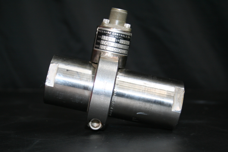 Flow Switch 40 GPM precision Pressure Controls F109 SS