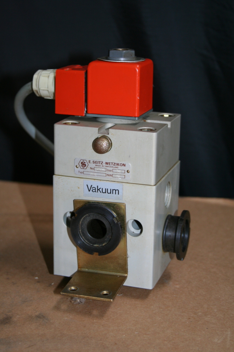 Vacuum valve Solenoid operated 110V Eugen Seitz