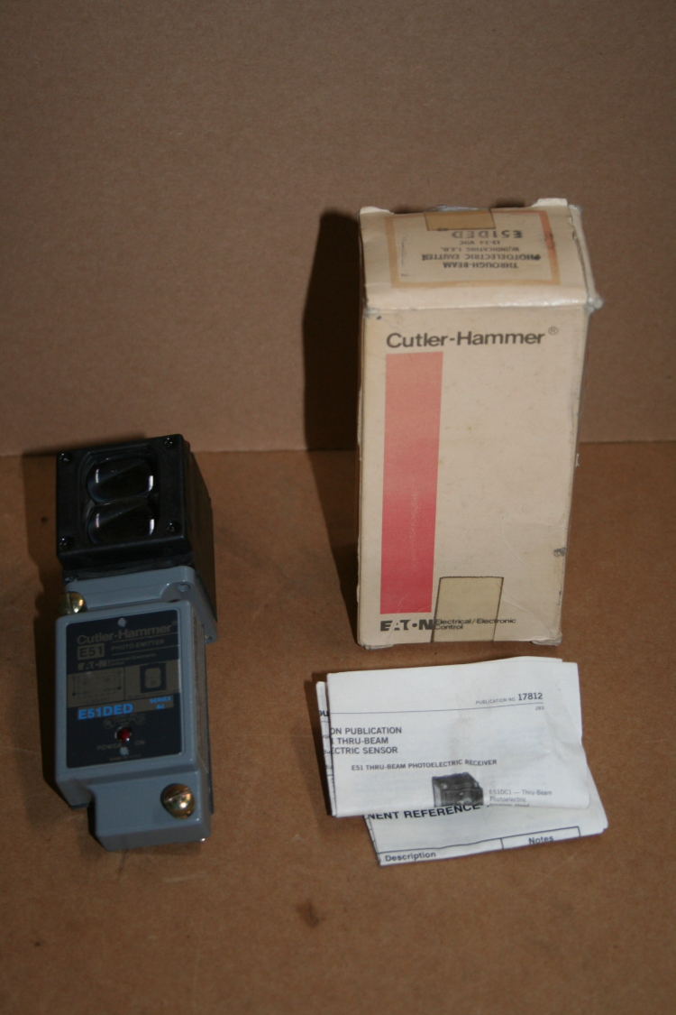 Photoelectric sensor head Through Beam Emitter ED1DED Cutler Hammer Unused