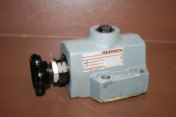Pressure reducing valve 100 bar DR10-4-42/100YV Rexroth Giori Unused