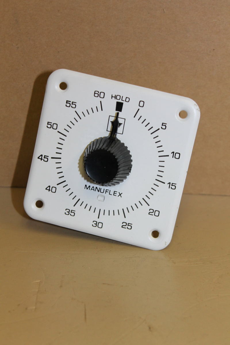 On Delay timer, 60 min, 120V Manuflex analog Eagle Signal AB23A6