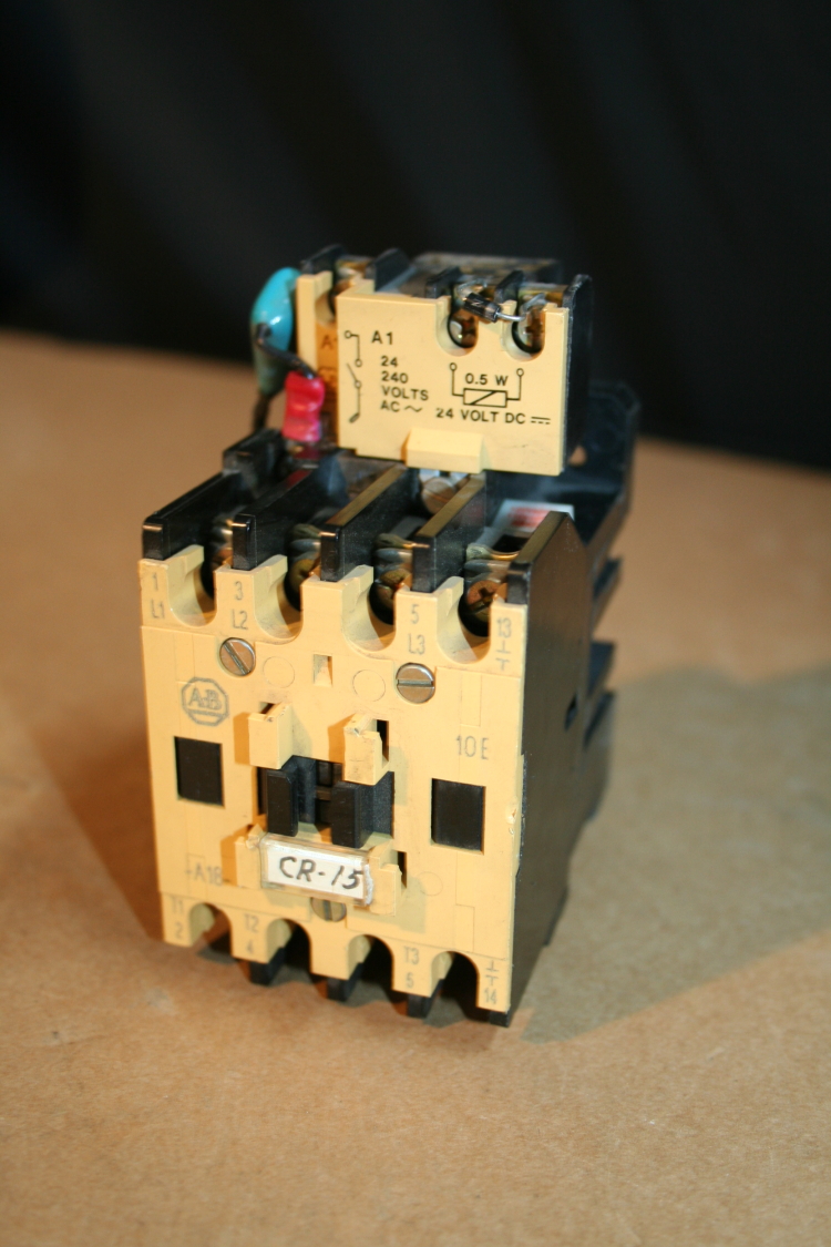 Motor starter Contactor, 1/3 hp, 4 pole 100-A09ND3, Series C  Allen Bradley