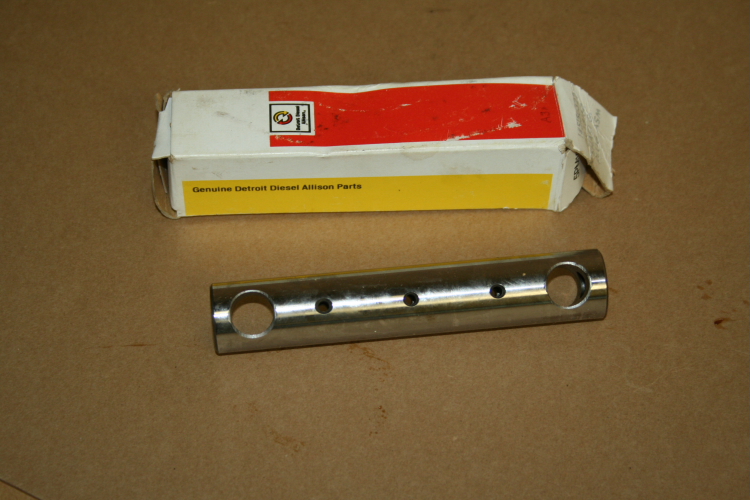 Rocker arm shaft and plug assembly, 5150322, 23500714, Detroit Diesel Lot of 3