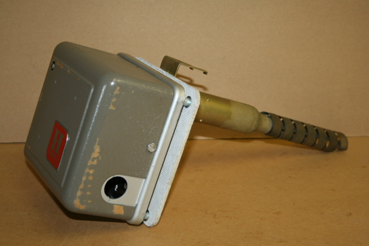 Vintage  115 Volt AC/DC Honeywell R417A12CE Boiler controller