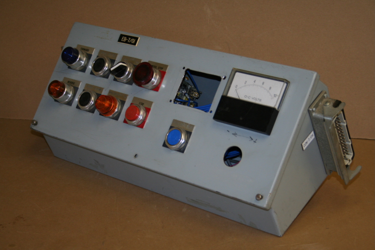 Hoffman sloped steel consolet enclosure with various controls C8C20