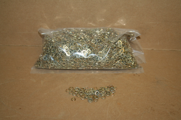 Split lock washers cadmium plated #6 Unused Lot of 5000