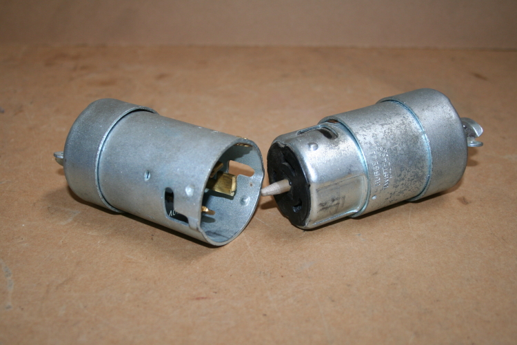 Plug w/receptacle Marine California style 50A 125/250V 4W 3 pole Hubbell Unused