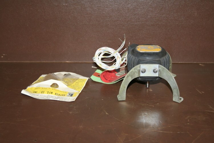 fan motor 115V 3300 RPM TENV Aviation Rotron Unused 17640