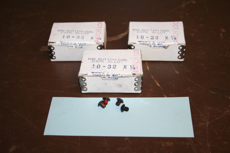 Cap screw Button head 10-32x1/4 Self Locking Lot of 300