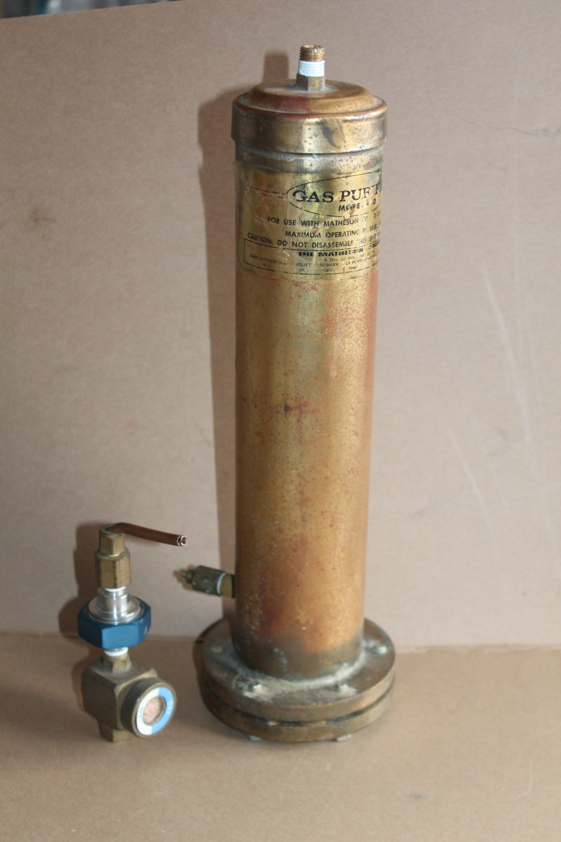 Gas purifier Low pressure/High capacity Model 460 Matheson