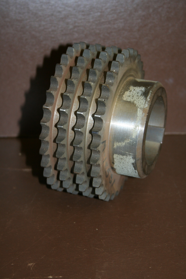 Sprocket 12.7mm pitch 32 tooth 08B-4 Type B Quadruple strand Unused