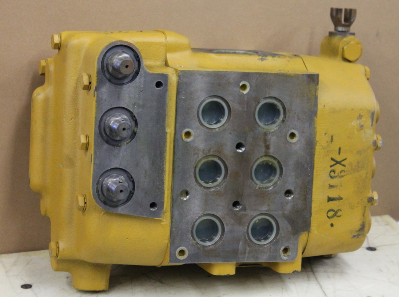 Hydraulic control valve, 3 way, 79038361, 8298408 for FD14E dozer  New Holland Construction NOS