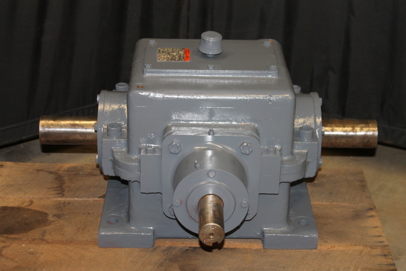 Gearbox, Dual right angle, 1:1, 435 RPM, Size 800RA, Ex-Cell-O