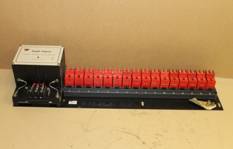 Eagle Signal I/O Rack CP714A6 Load Track Interface w/ 16 CP730A6 Outputs, Eptak