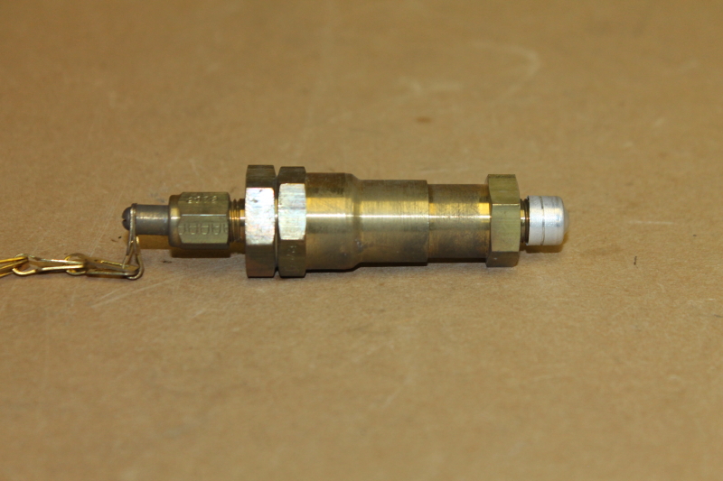 Roylyn 3279-1 Check Valve, High Pressure Oxygen, 3/8