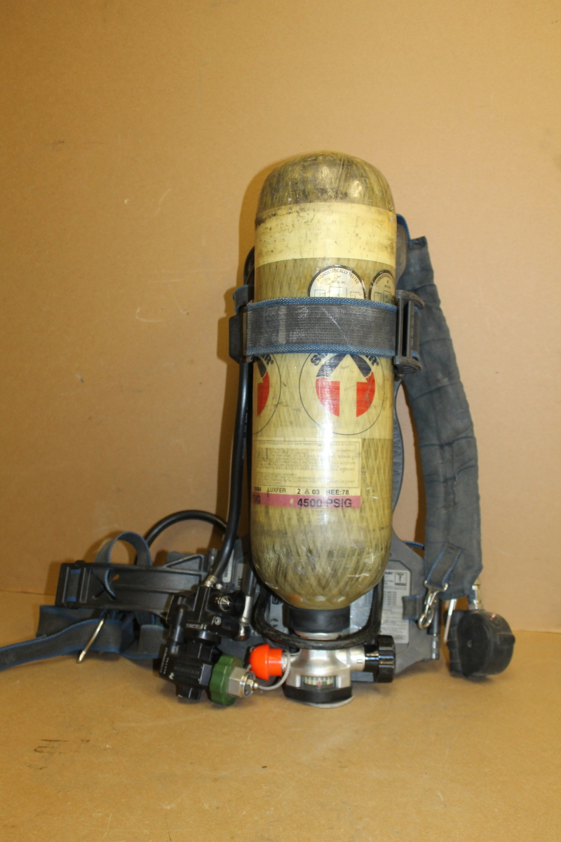 Industrial CBRN SCBA Harness w/Carbon Tank, EXPIRED 1997-Style, Survivair