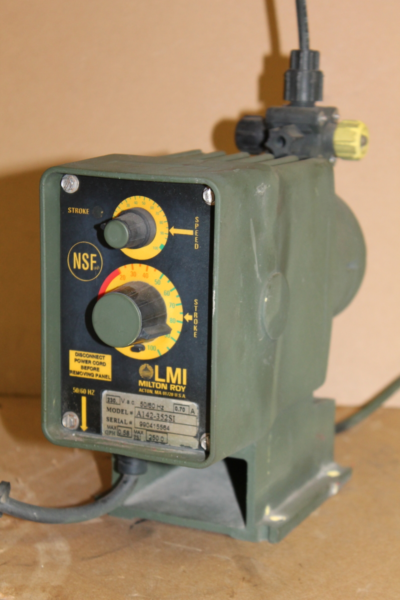 Milton Roy A142-352SI metering pump, 0.58GPM, 230V, 250PSI
