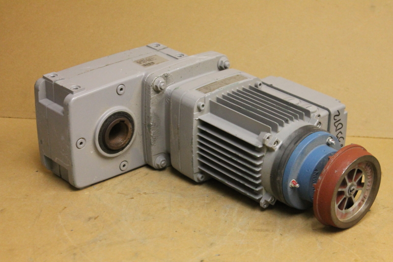 Offset gearmotor, 275 ftlb 60rpm 1 3/8