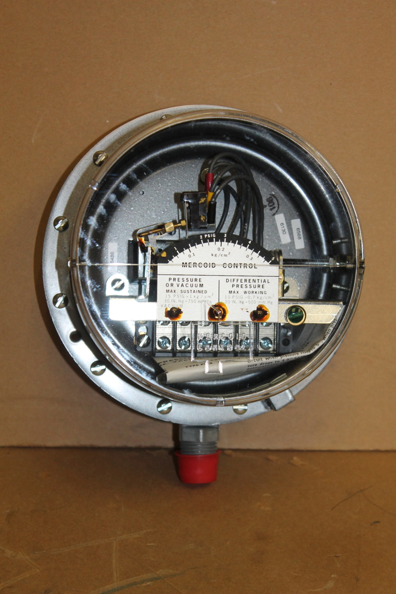 Gas pressure/Differential pressure switch, .5-5 PSI,  PG-7200-804-P2, Mercoid
