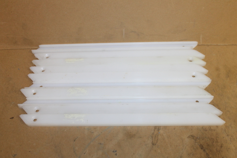 Conveyor chain guide wear strip, 7/8