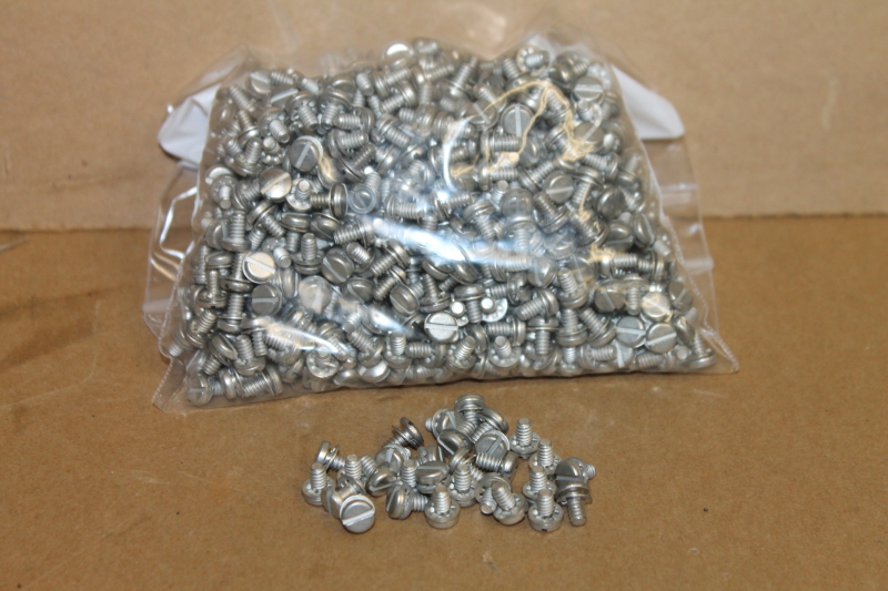 Machine screw Pan head with Lock washer, 6-32 x .23, Steel, Lot of 1000