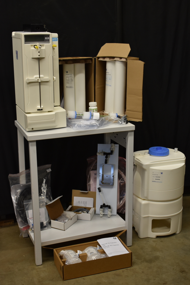 UNUSED Lab Water purification system, 8 L/hr, AFS 8, Millipore, UNUSED