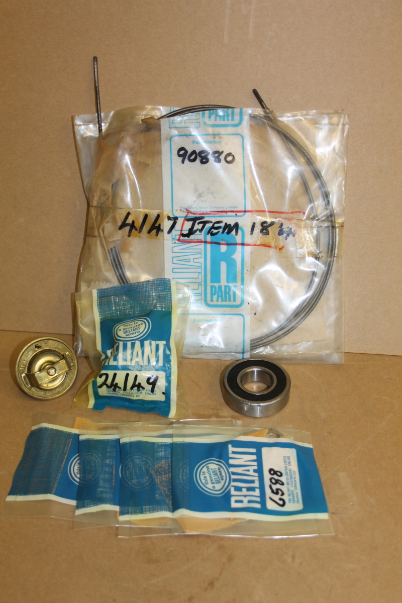 Axle bearing, 82deg thermostats, cable, exhaust gaskets Reliant Motors parts lot