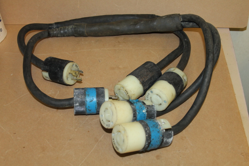 Cable splitter, 1 to 2 adapter, 20A 125V Twist Lock, 34