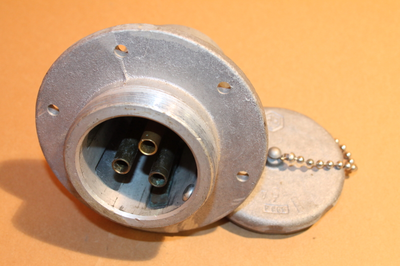 Crouse-Hinds AR6500 Pin & Sleeve Receptacle, 60A, 3W, 2P, Arktite, Flange Mount