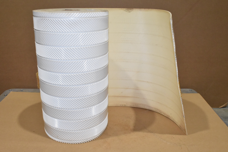 Conveyor Belt, ~33 ft x 21 in, Incline Belt, Herringbone, Non-Laced, Unused