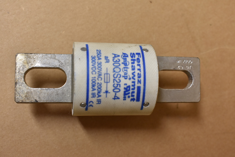 FERRAZ SHAWMUT A30QS250-4