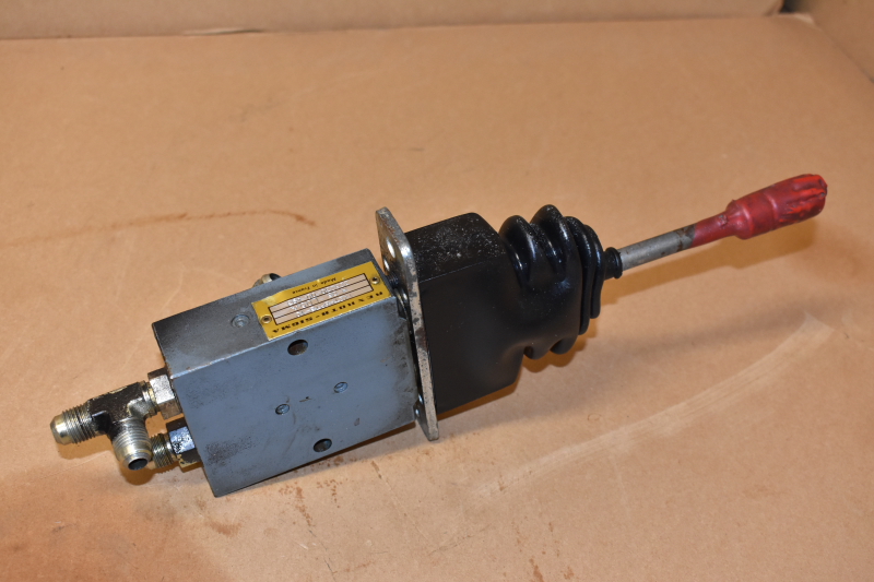 Rexroth-Sigma 1X2TH6P78-10 stackable single axis hydraulic pilot controller