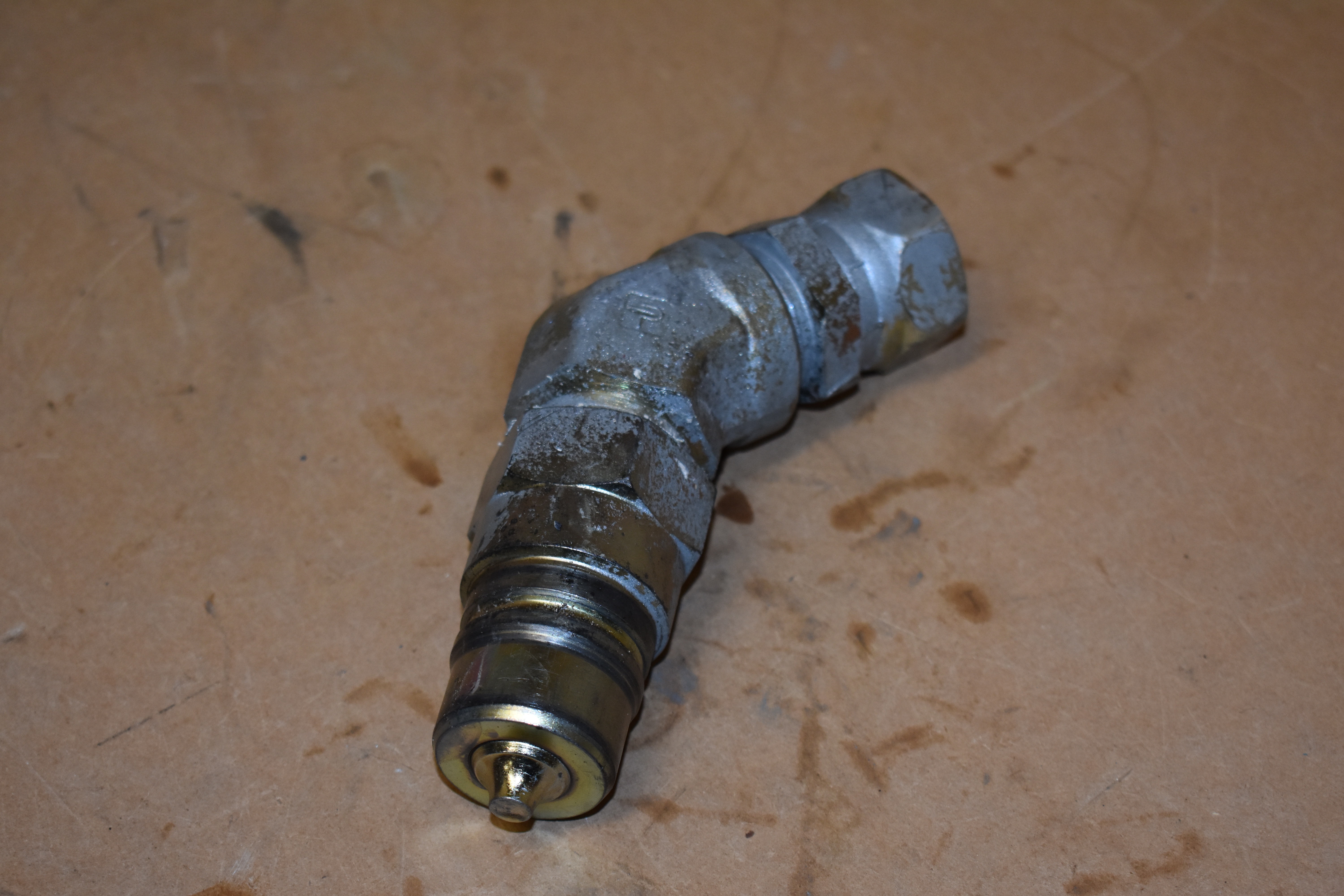 Aeroquip male quick disconnect 5602-16