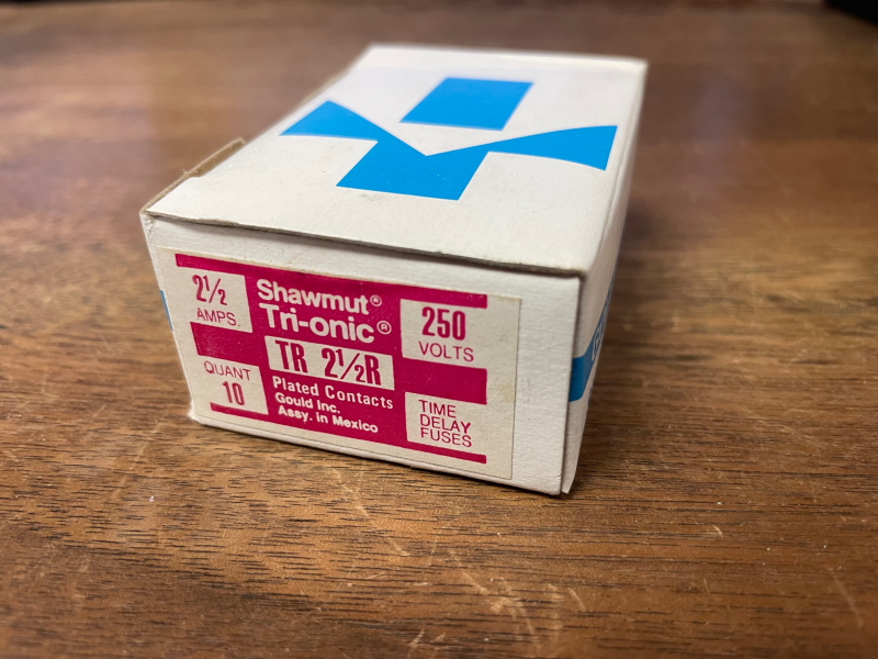 Fuse 2.5 amp 250V TR 2-1/2R Tri-onic Gould Shawmut BOX of 10 fuses
